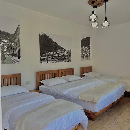 Cereni Guesthouse Берат Экстерьер фото
