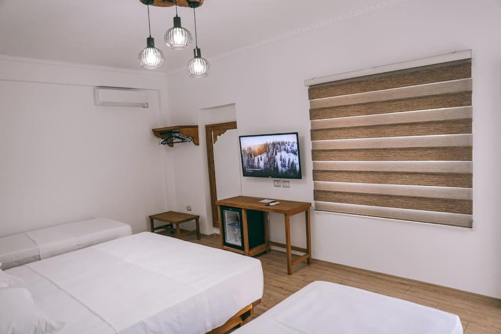 Cereni Guesthouse Берат Экстерьер фото